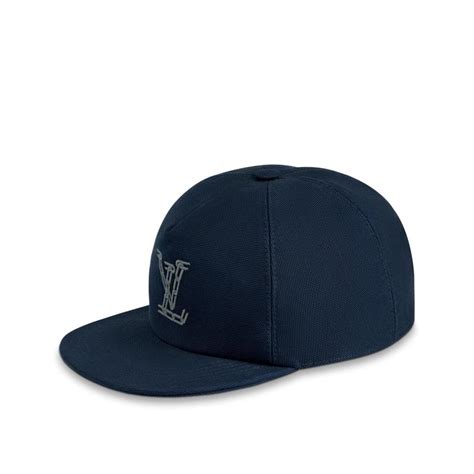 lv chain cap
